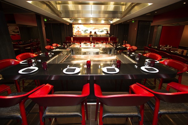 Royal Caribbean International, Adventure of the Seas, Izumi 4.jpg